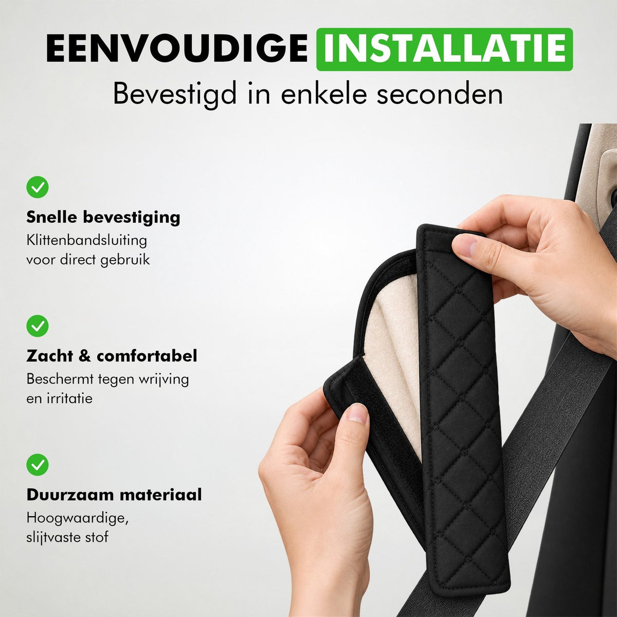 De gordelhoes wordt in enkele seconden met klittenband om de gordel bevestigd