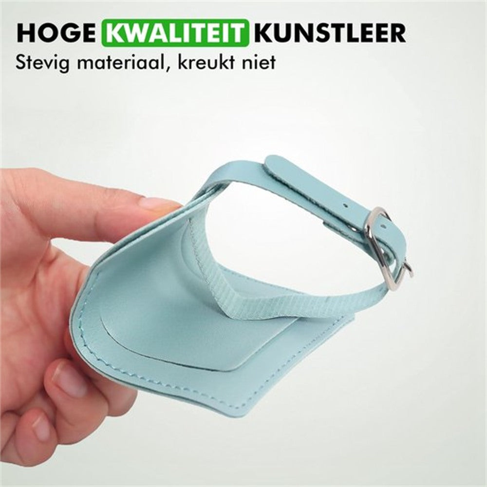 Detail van gravure en ontwerp op kofferlabels