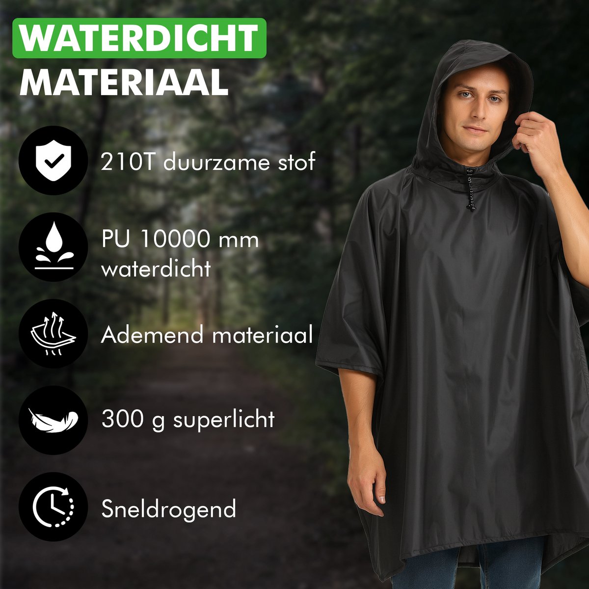 Travelhawk regenponcho gedragen tijdens regenachtig weer