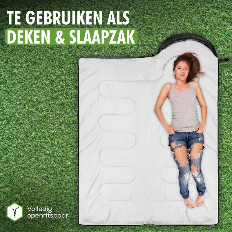 Kampeerders in een Travelhawk slaapzak in de herfst