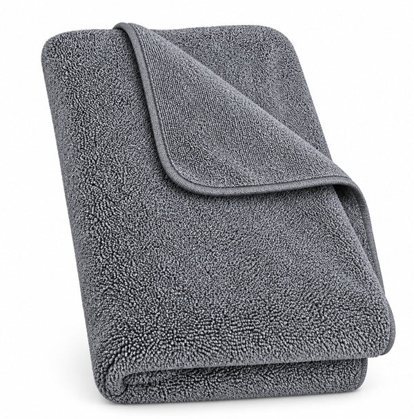 Opgevouwen grijze microvezel droogdoek van Travelhawk
