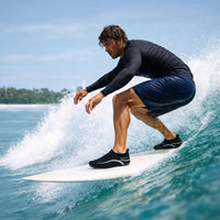 Close-up van anti-slip zool Travelhawk waterschoen voor wateractiviteiten