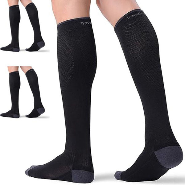 Drie paar Travelhawk compressiekousen naast elkaar