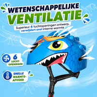 Kind met blauwe Travelhawk fietshelm tijdens het fietsen