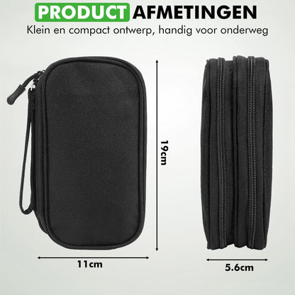 Travelhawk kabel organizer opbergtas gebruikt op bureau met tech accessoires