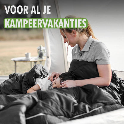 Travelhawk slaapzak mummy volledig opgezet buiten op een camping