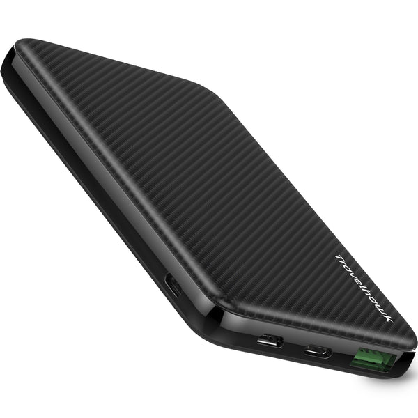 close-up van USB-C en USB-A poorten travelhawk powerbank