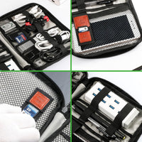 Binnenkant van de Travelhawk kabel organizer met elastische lussen, vakken en geheugenkaarthouders