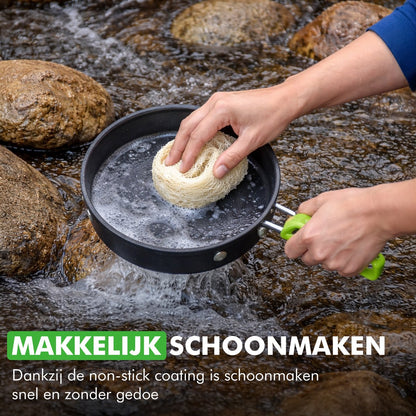 outdoor kookset met pan