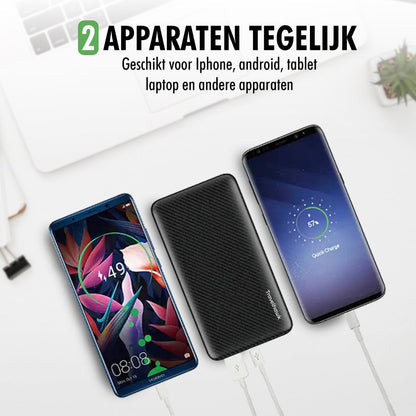 smartphone aangesloten op travelhawk powerbank