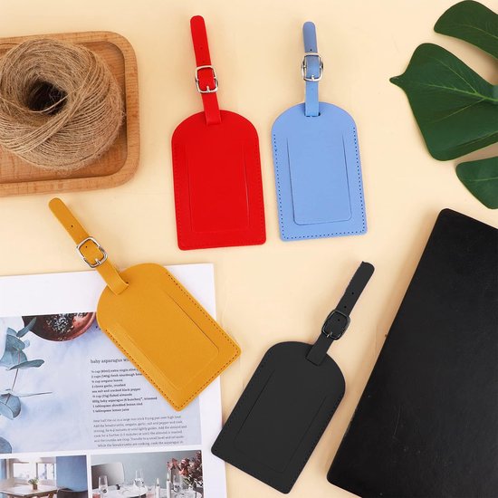 travelhawk kofferlabels met naamkaartjes en riempjes